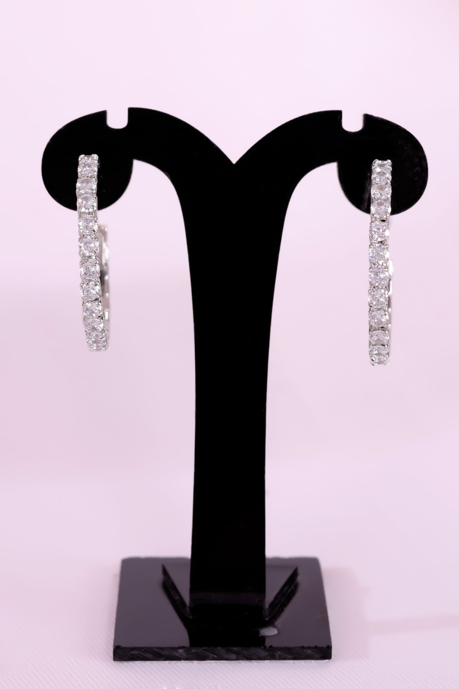 Elegant Diamond Hoop Earrings in White Gold – Timeless Sparkle & Luxury - Image 7