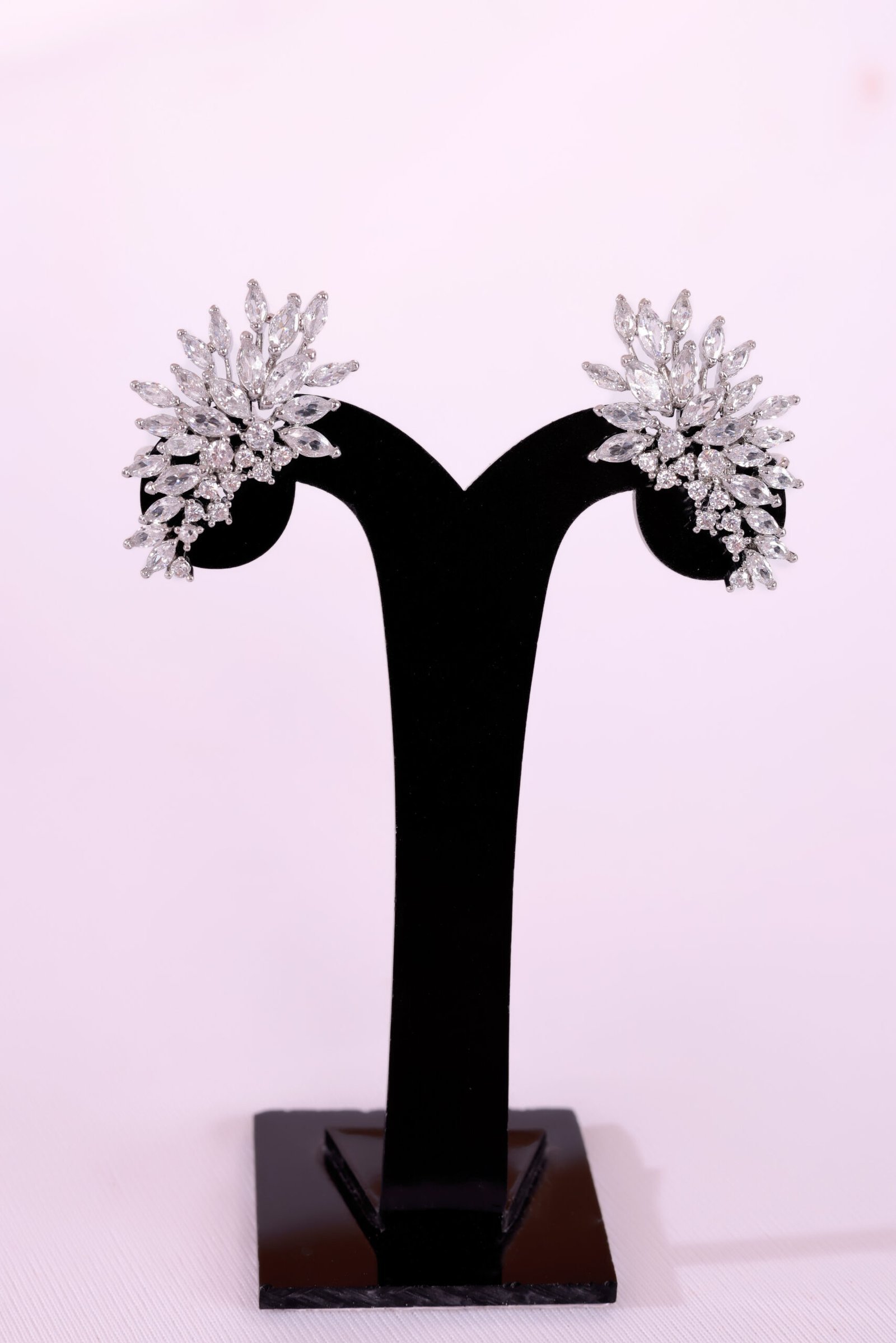 Exquisite Luxurious Pearl Flower Earrings, Designed to Reflect Your Unique Beauty with Timeless Elegance and Grace - Image 7