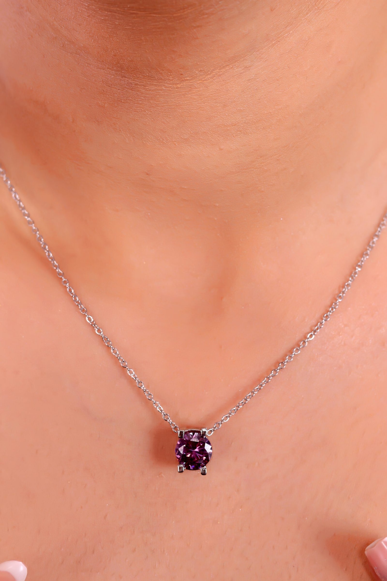 Elegant Purple Gemstone Pendant Necklace – A Timeless Statement of Beauty & Grace