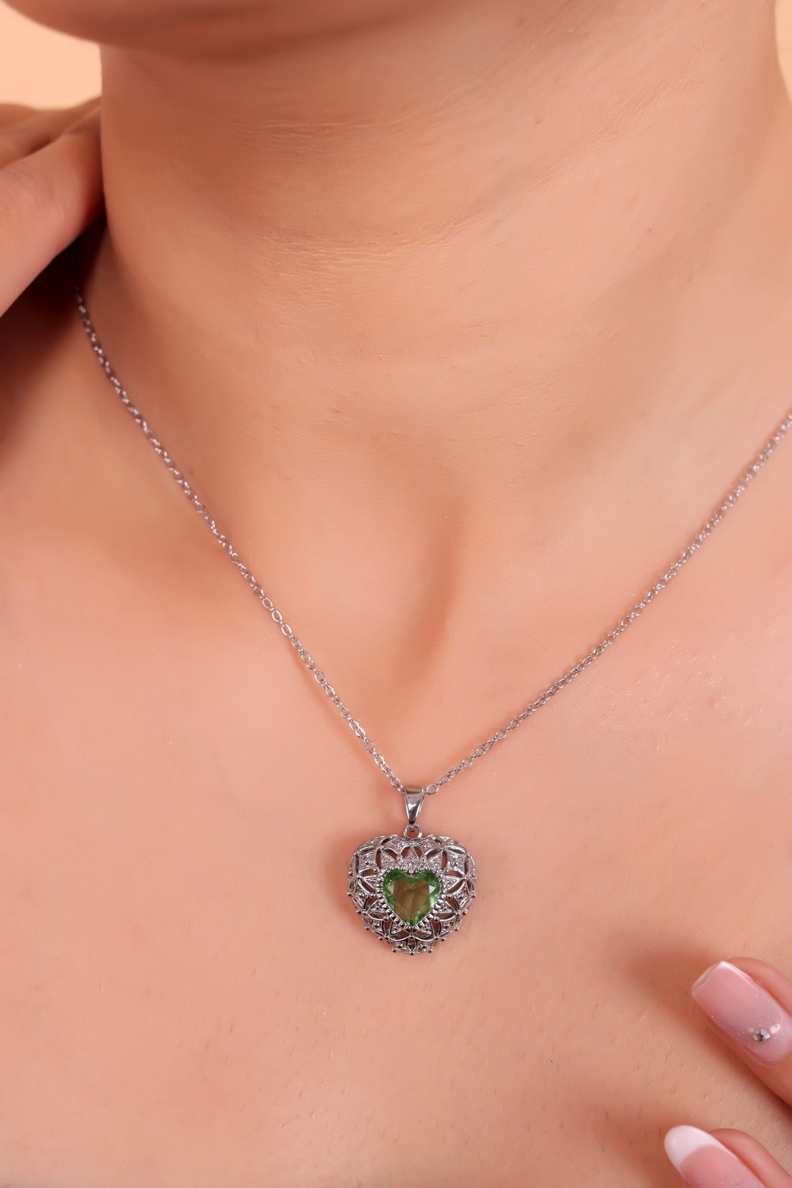 Intricate Heart Pendant with Peridot Center – A Symbol of Love & Positivity