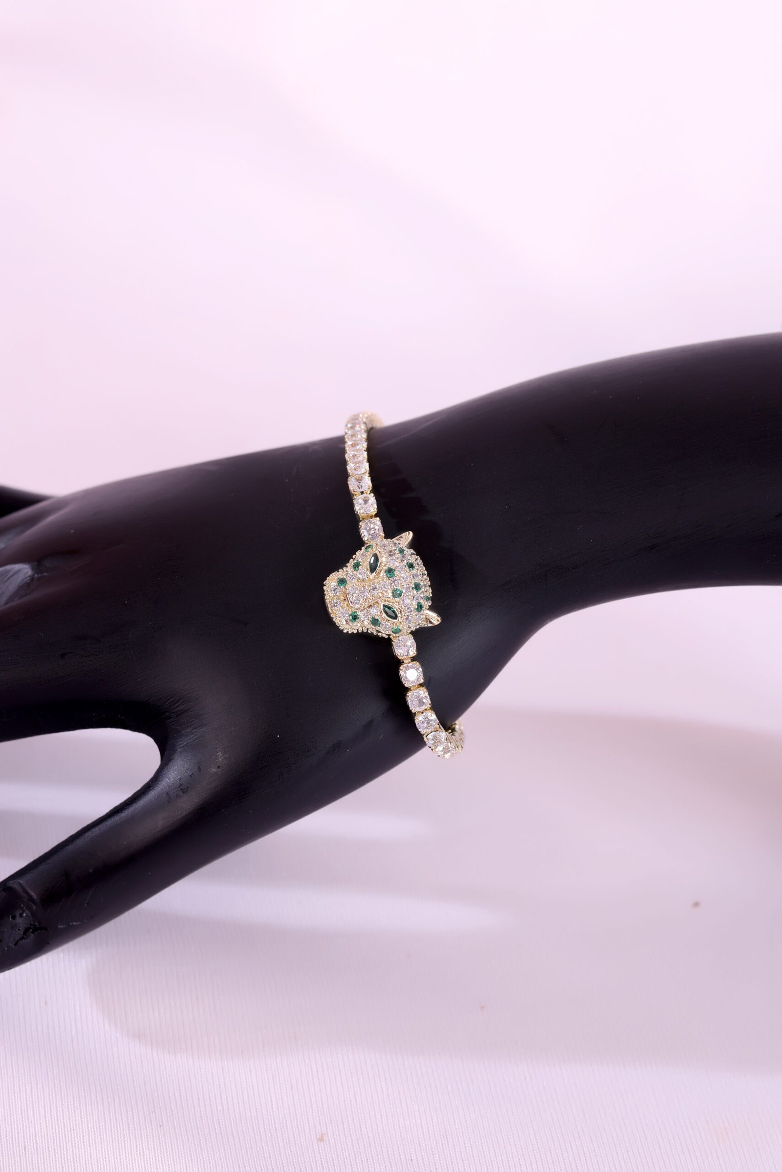 Elegant Panther Bracelet with Sparkling Stones – Fierce & Luxurious Style - Image 8