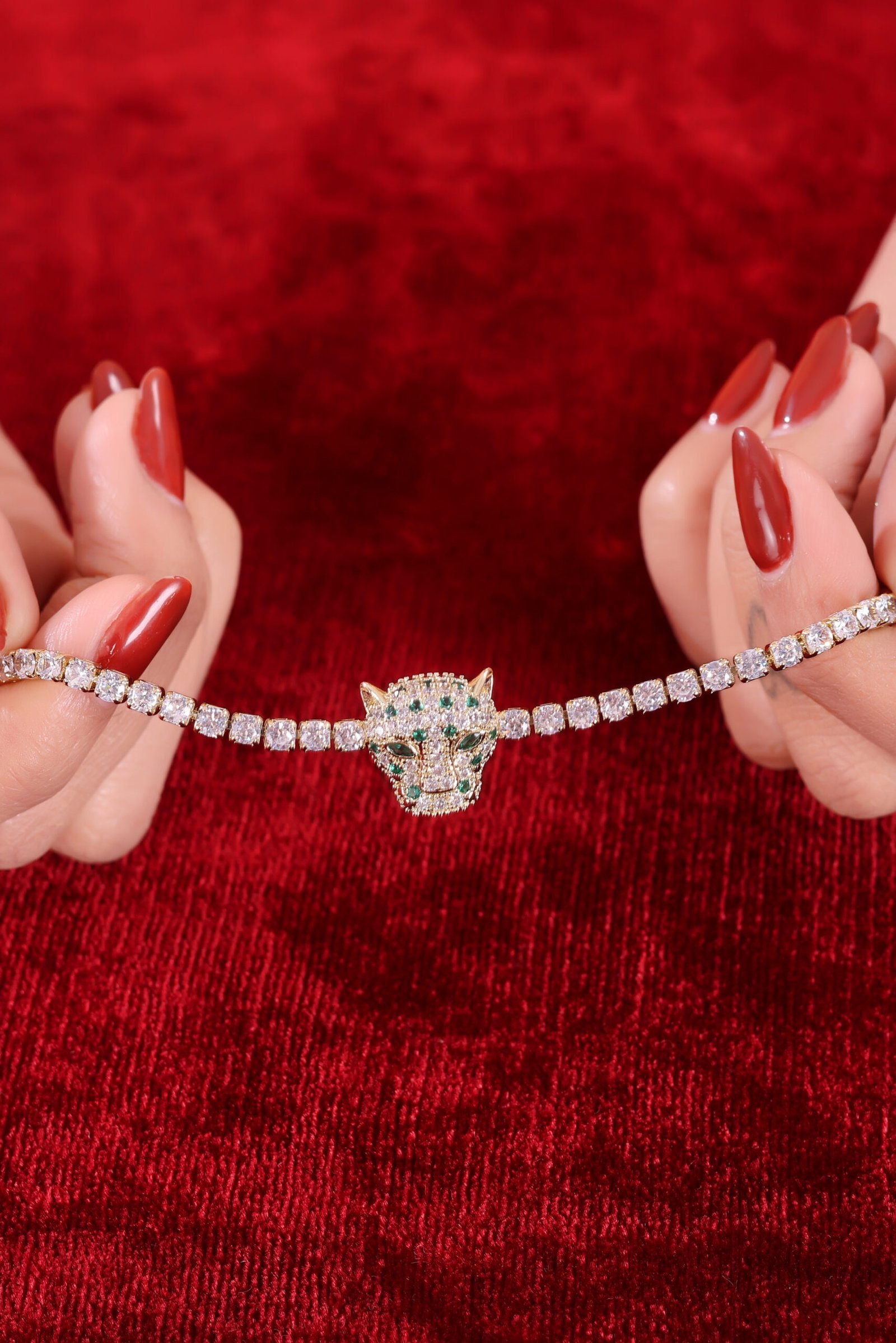 Elegant Panther Bracelet with Sparkling Stones – Fierce & Luxurious Style - Image 2